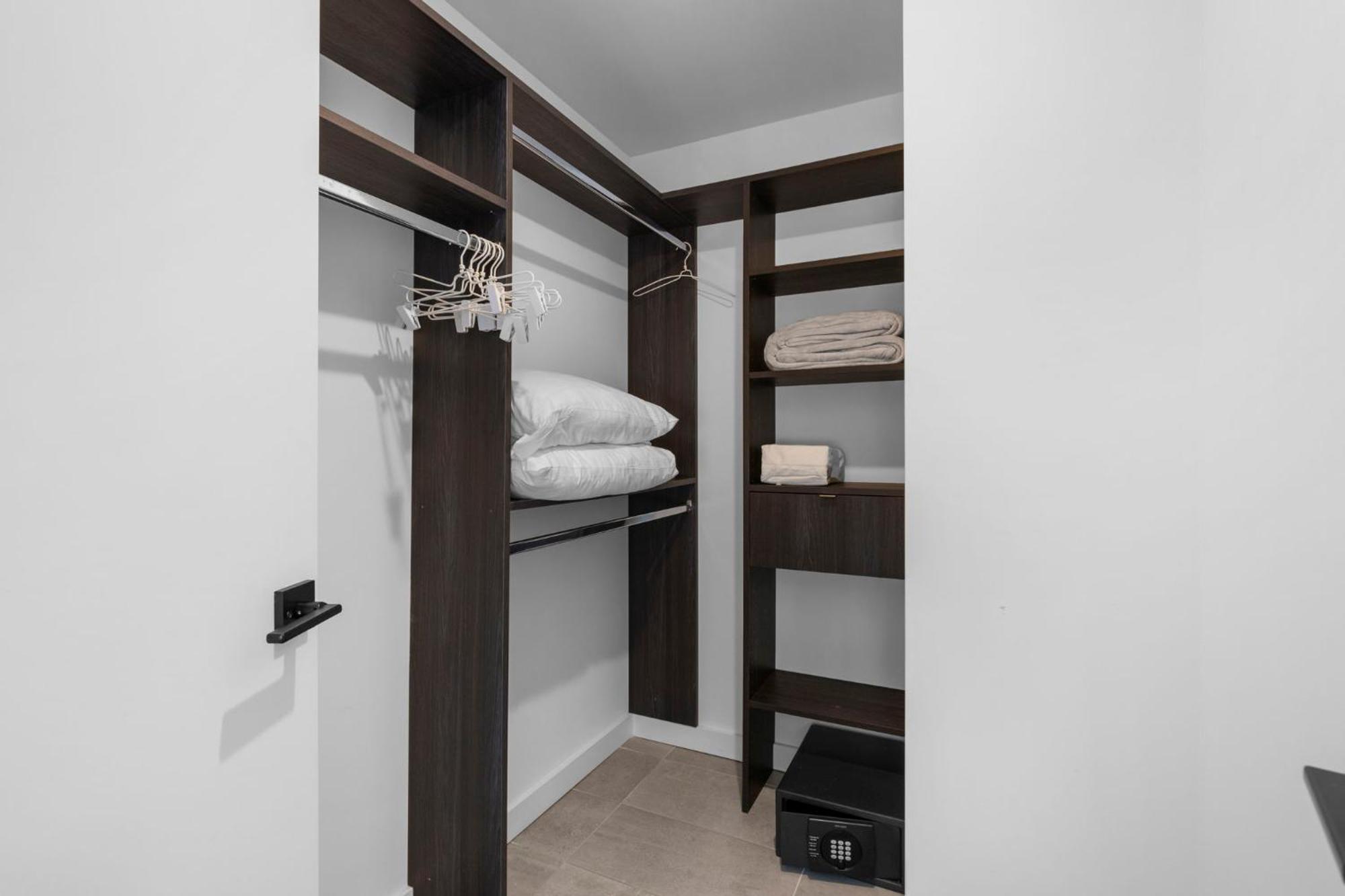 Stylish Stay In The Heart Of Miami - Walk To Bayside & Bayfront Park Exterior photo